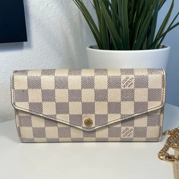 Louis Vuitton Damier Azur Sarah Envelope Wallet - Picture 1 of 14